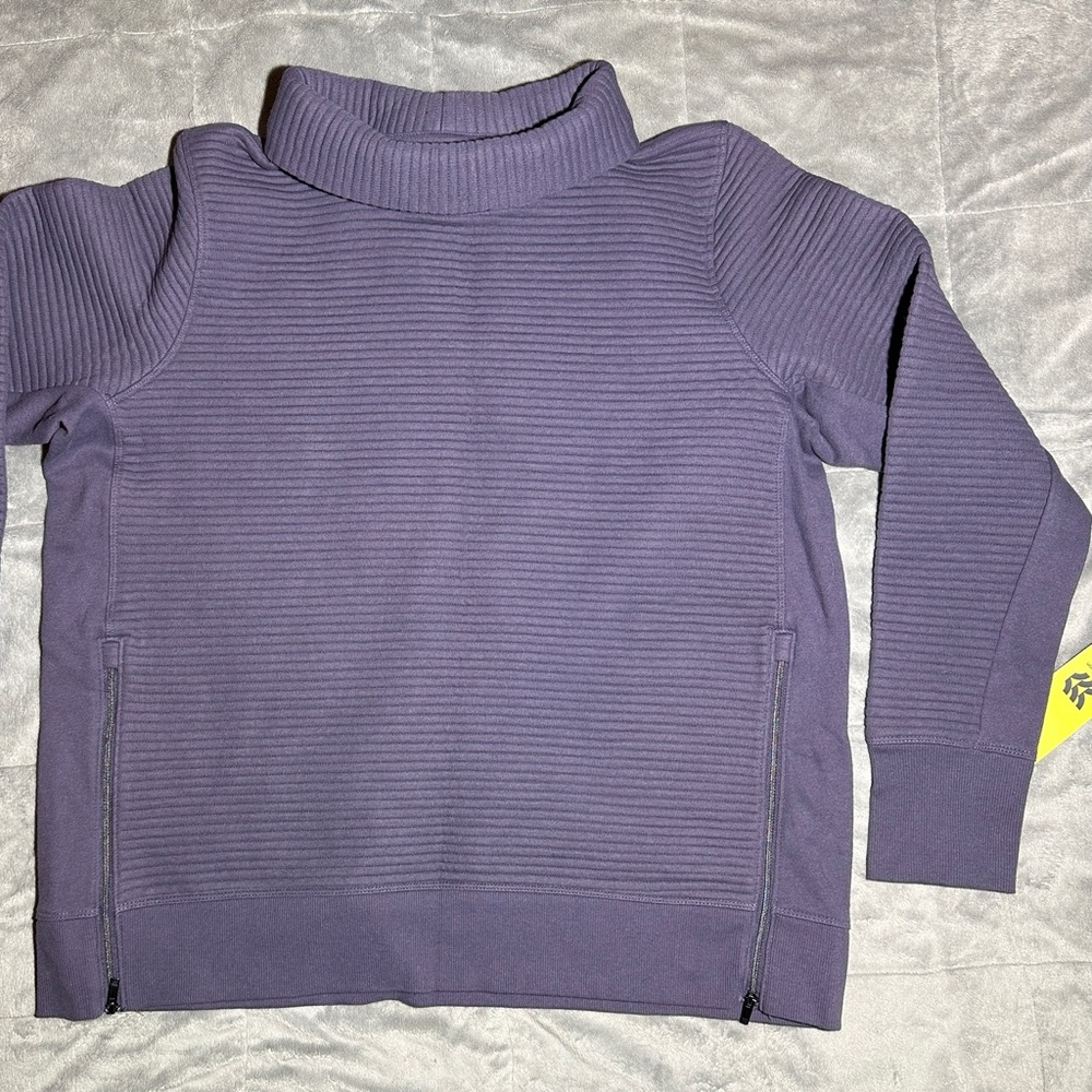 All in Motion quilted pullover purple